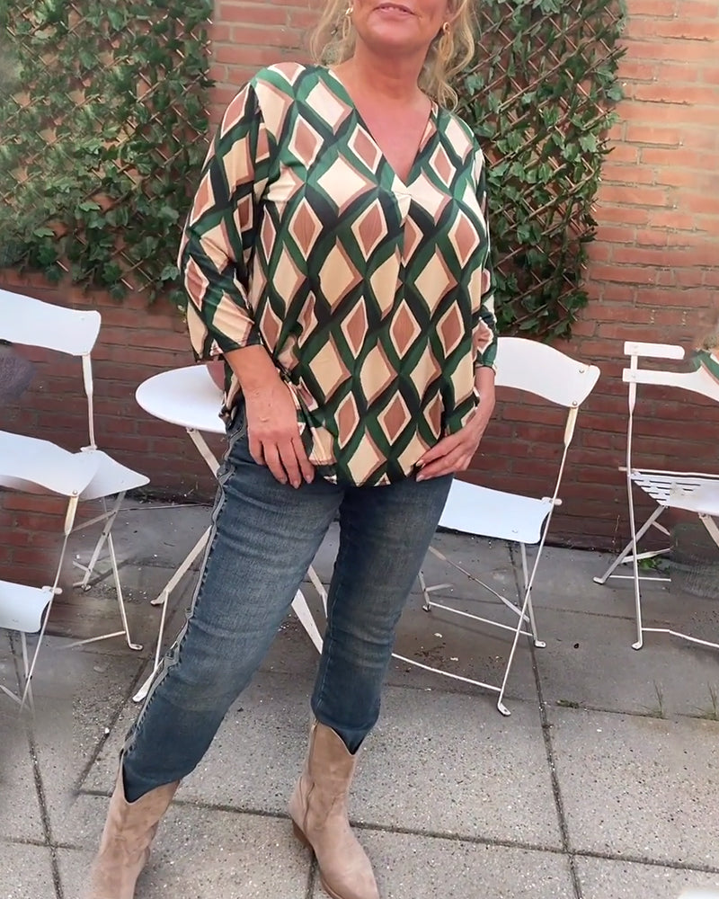 V-neck diamond print top