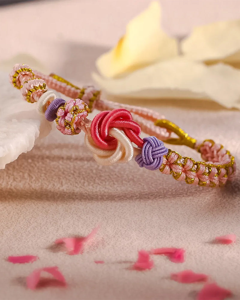 Bracelet with knot of peach blossoms