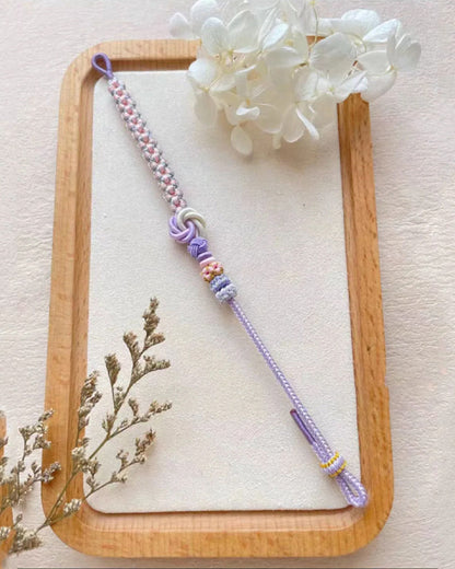Bracelet with knot of peach blossoms