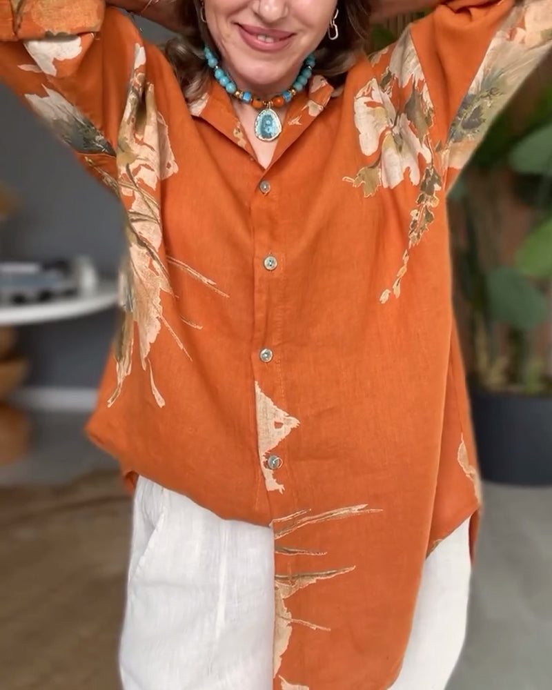 Lapel-collared button-up shirt