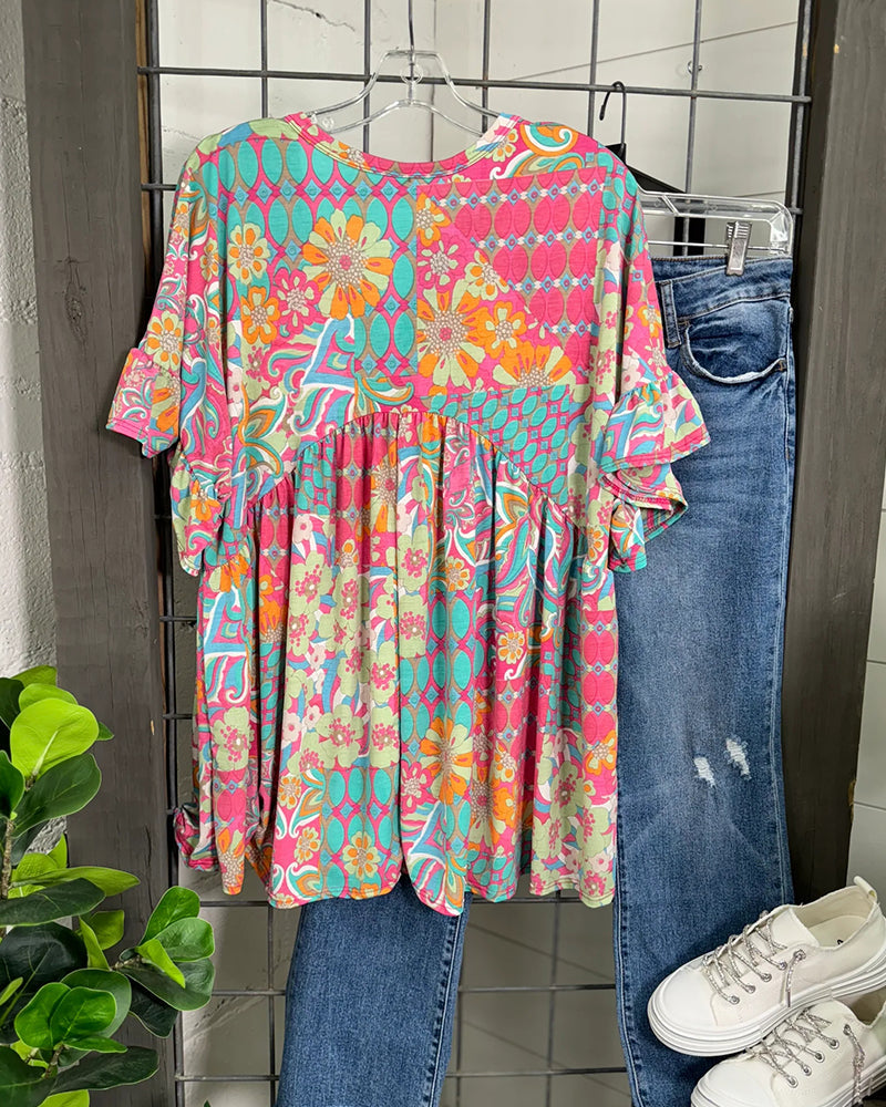 Colorful short-sleeved blouse