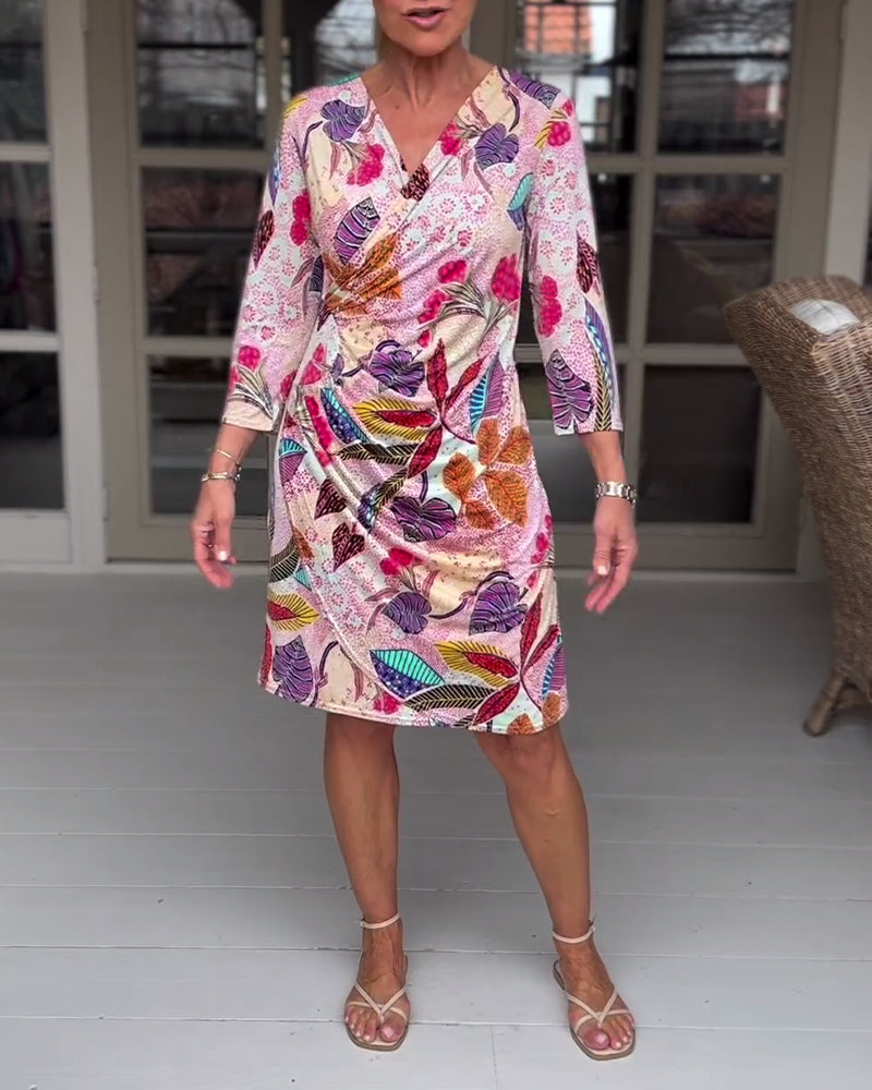 Colorful leaf pattern dress